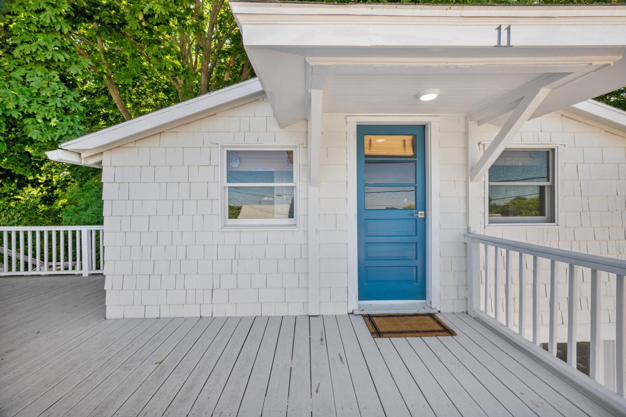 Marina Bay Cottages Waterford Exteriör bild