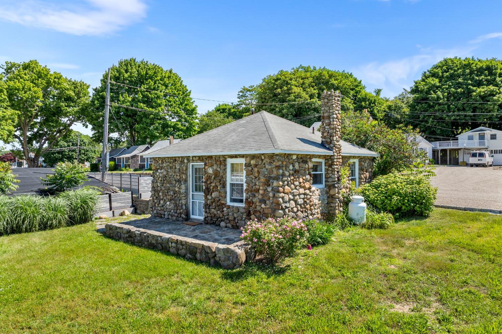 Marina Bay Cottages Waterford Exteriör bild