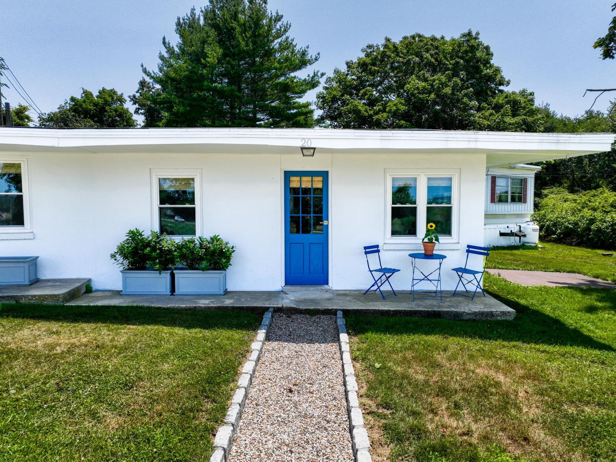 Marina Bay Cottages Waterford Exteriör bild