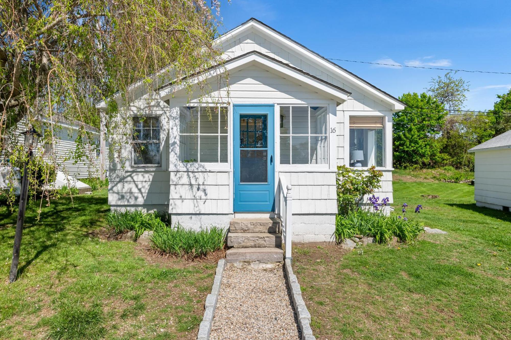 Marina Bay Cottages Waterford Exteriör bild